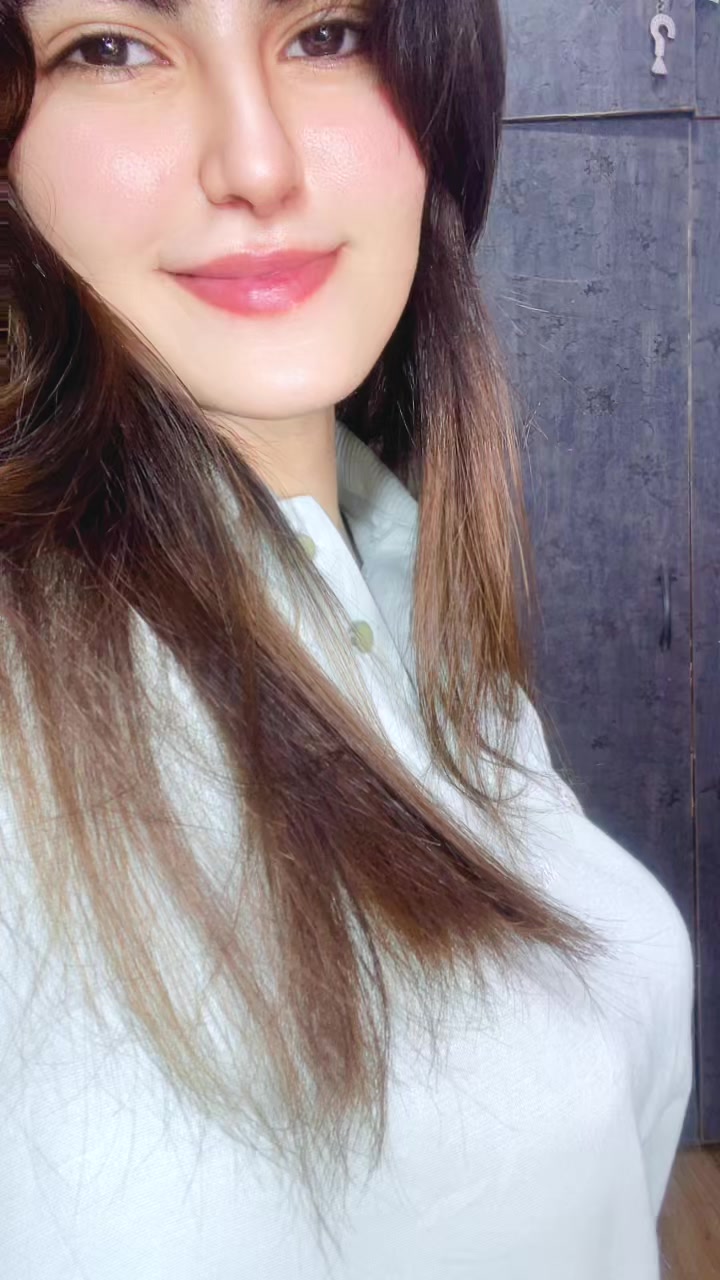 @FATIMA♥️✨️