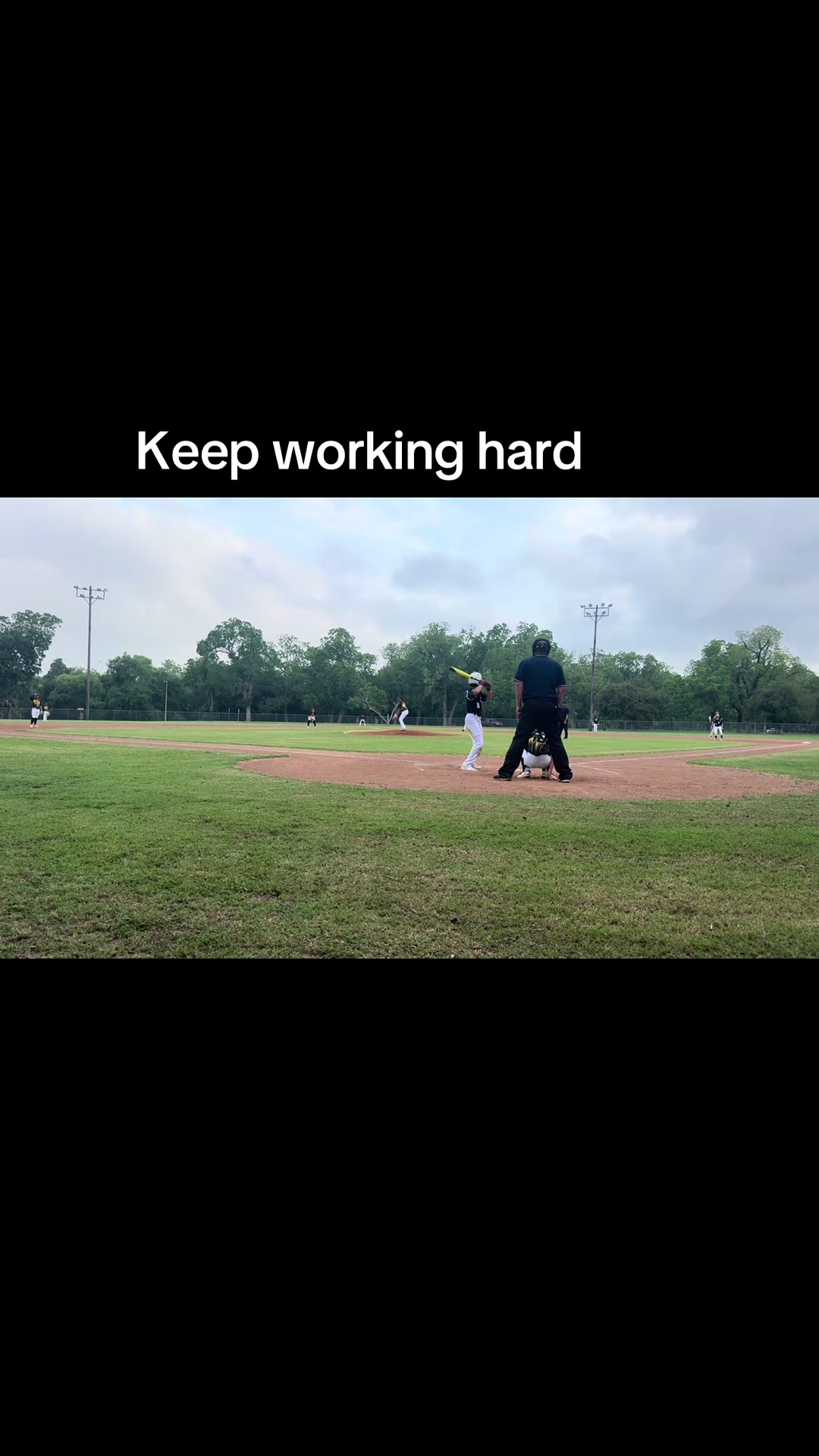 @JNicole✝️💪🏼⚾️🎸🏈