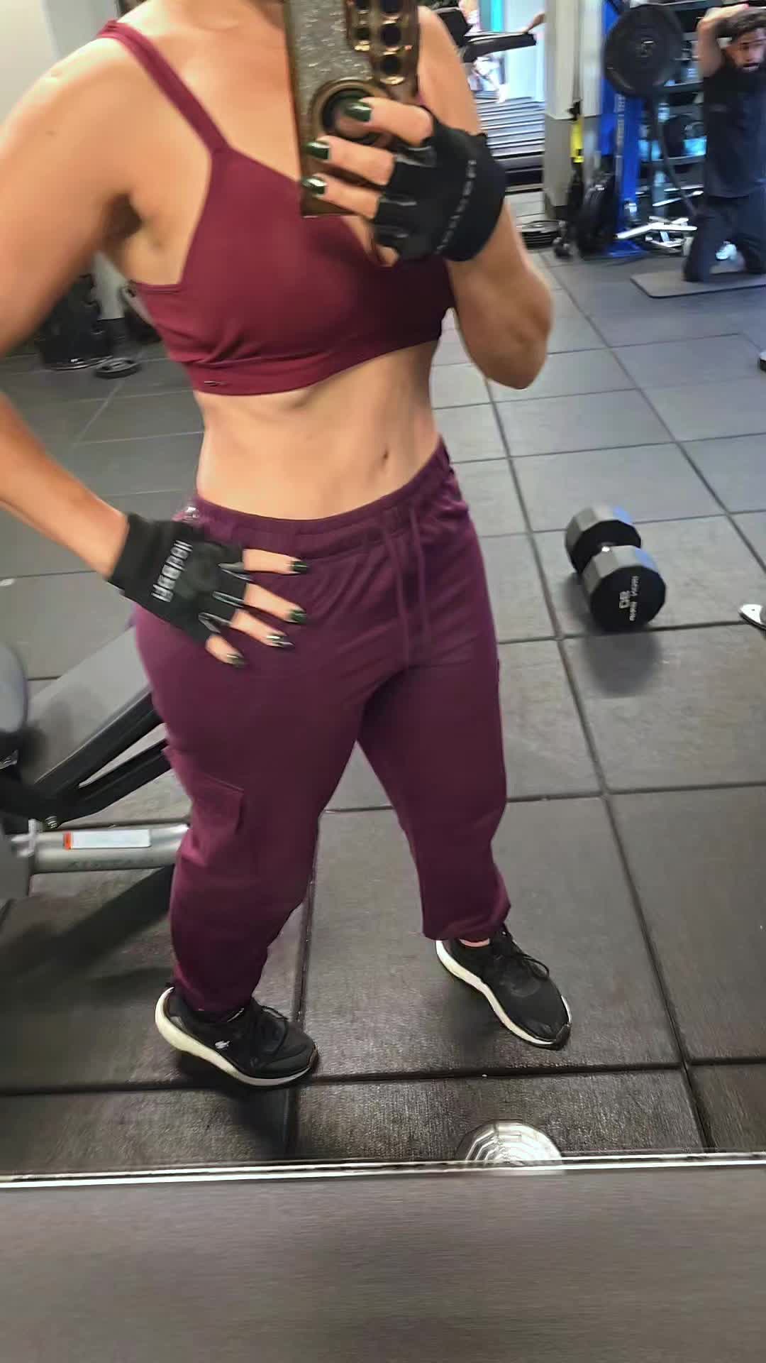 @💡"La Bella del Gym & Fitness"