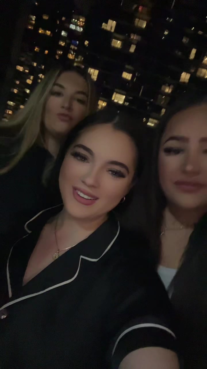 @AngeliqueGermano