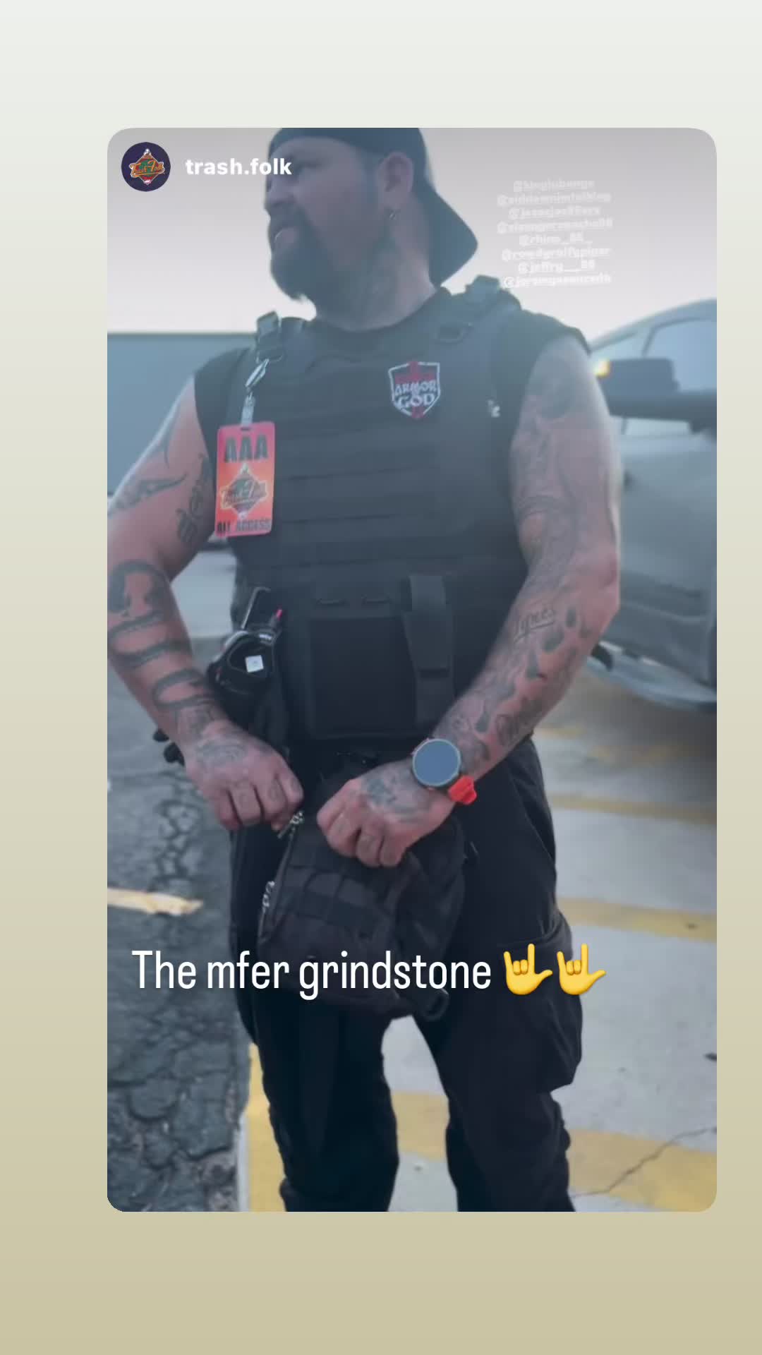 @BlueCollarBoxeR