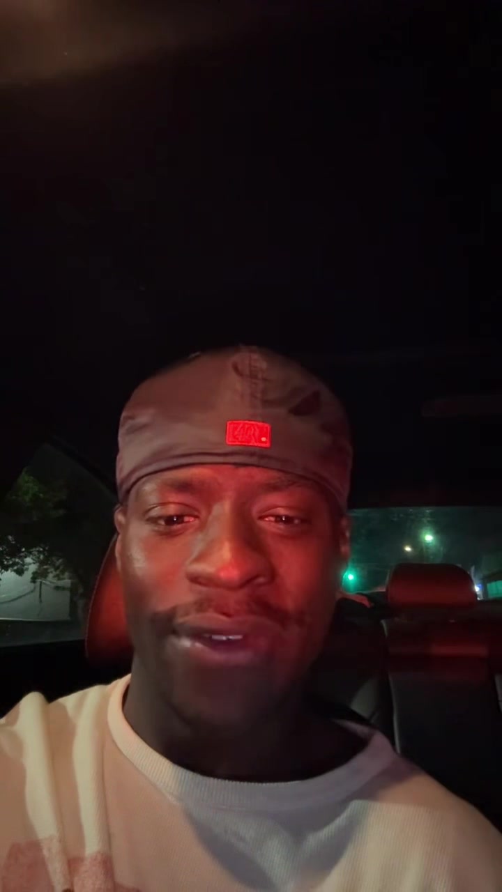 @Labomba