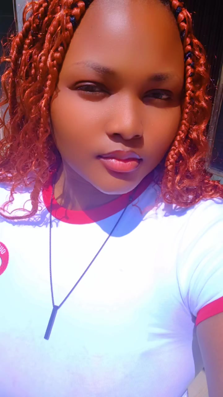 @m.e.l🦋