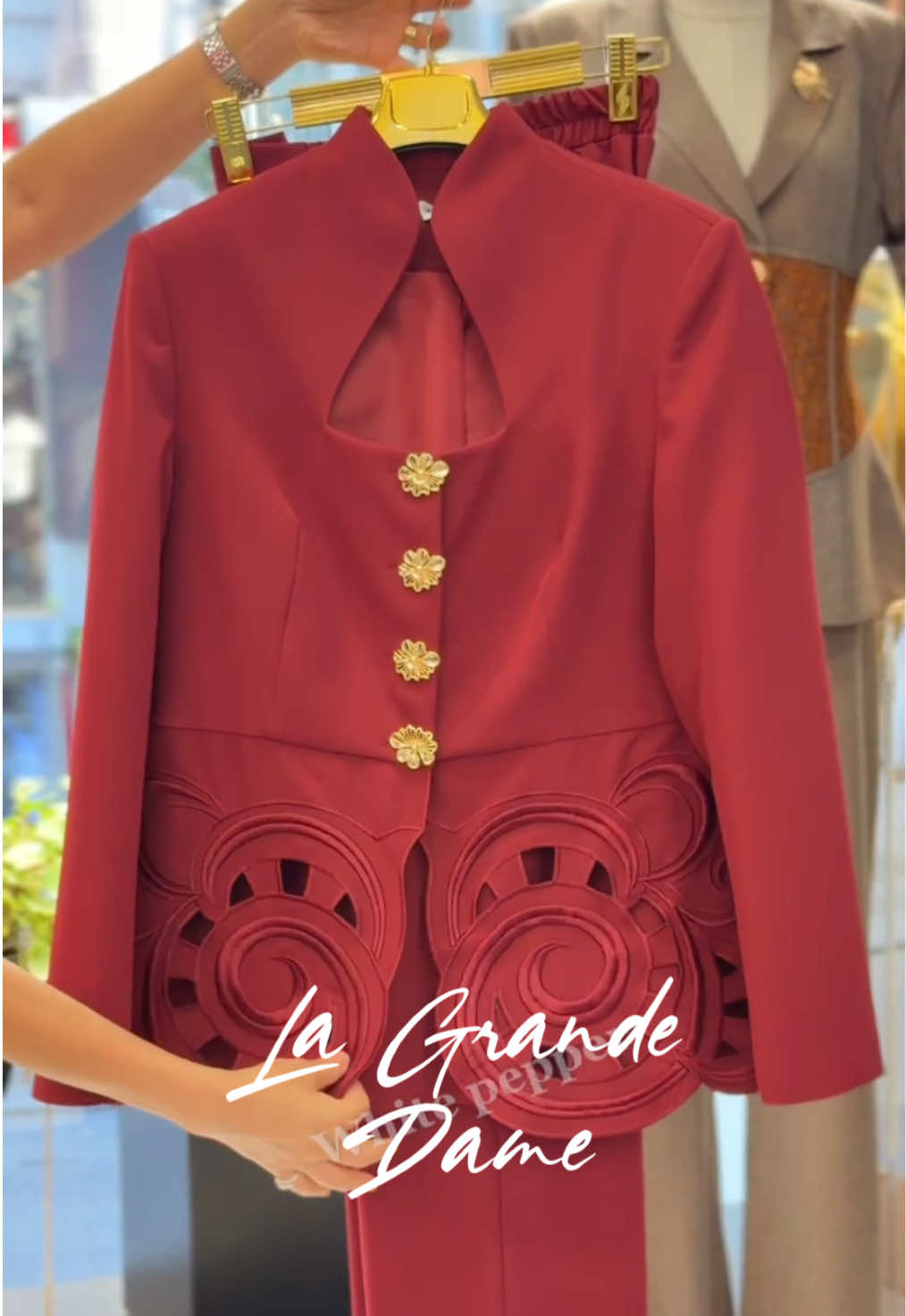 @LA GRANDE DAME