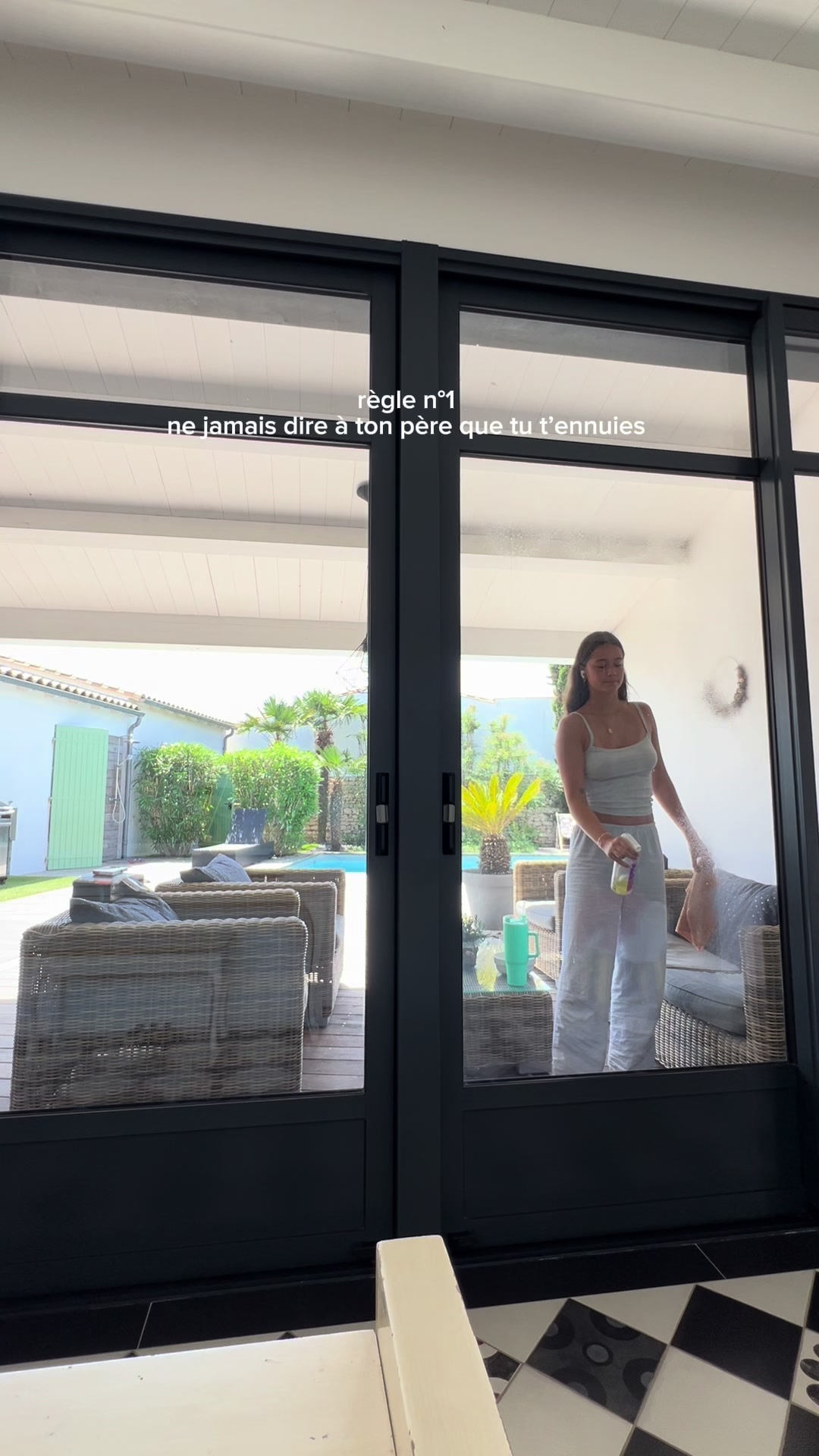 @lilyrose_basle