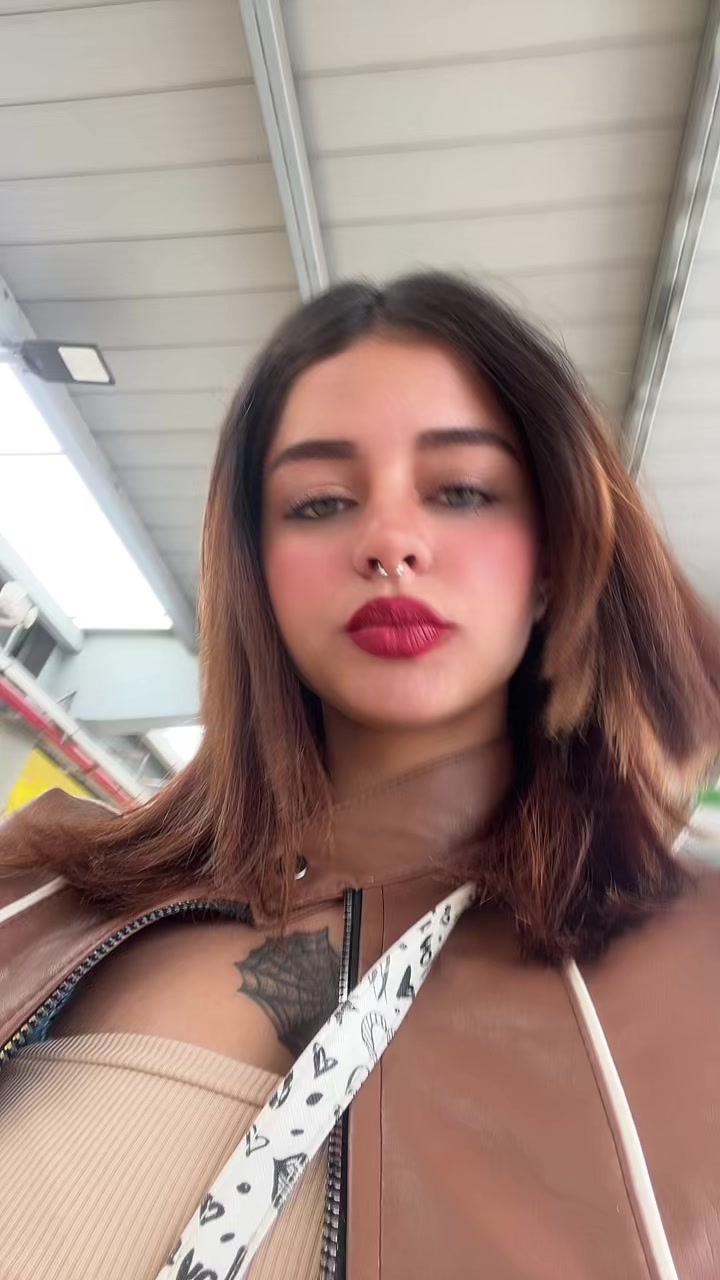 @karelyscastro4