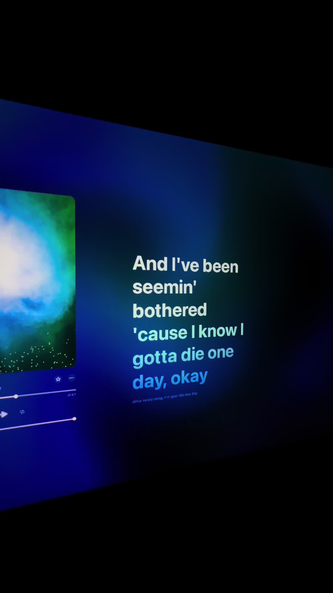@🎧