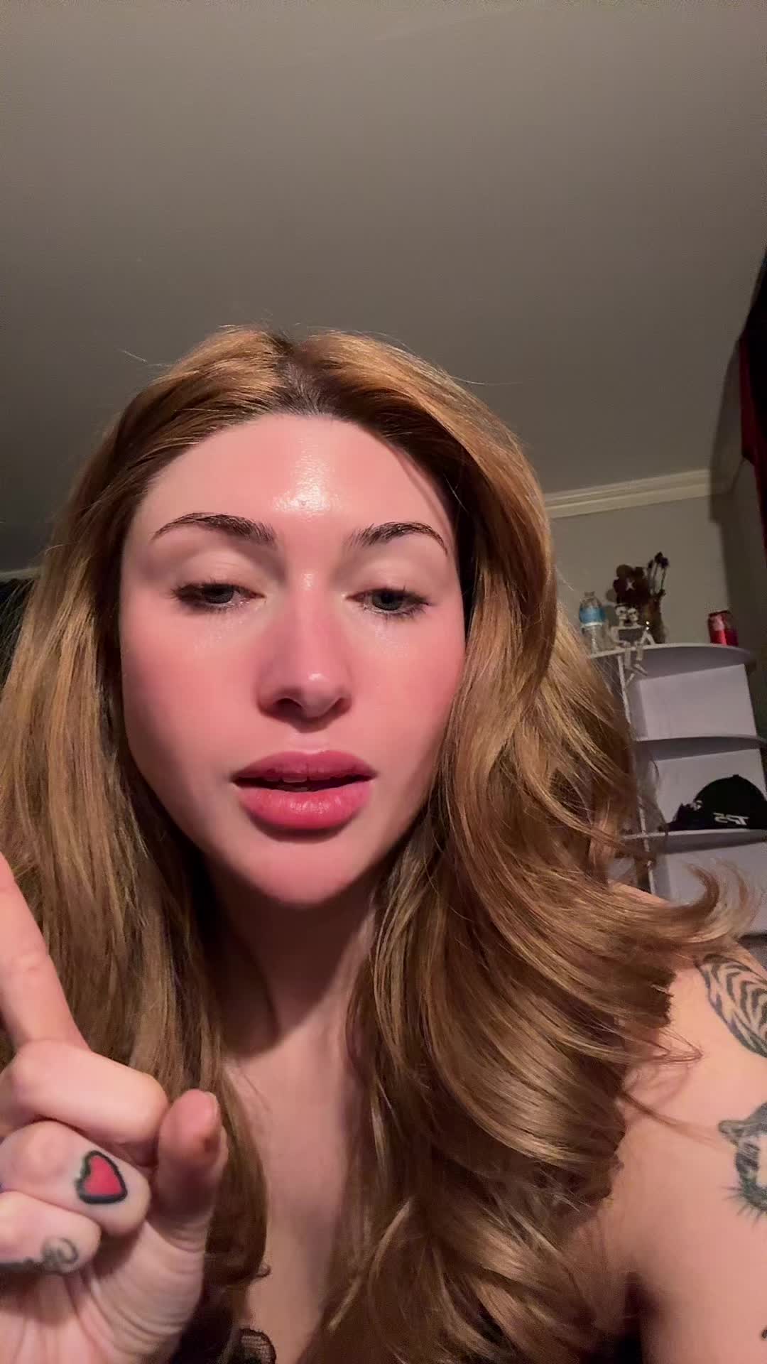 @lucy_dazee