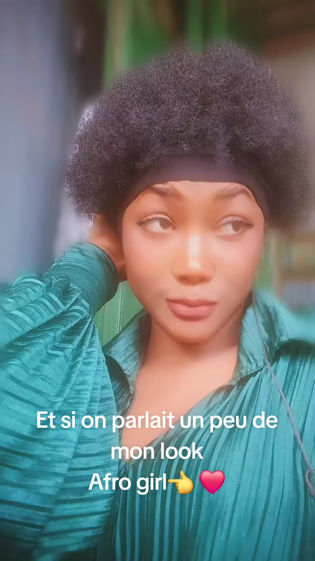 @LOVELY GIRL