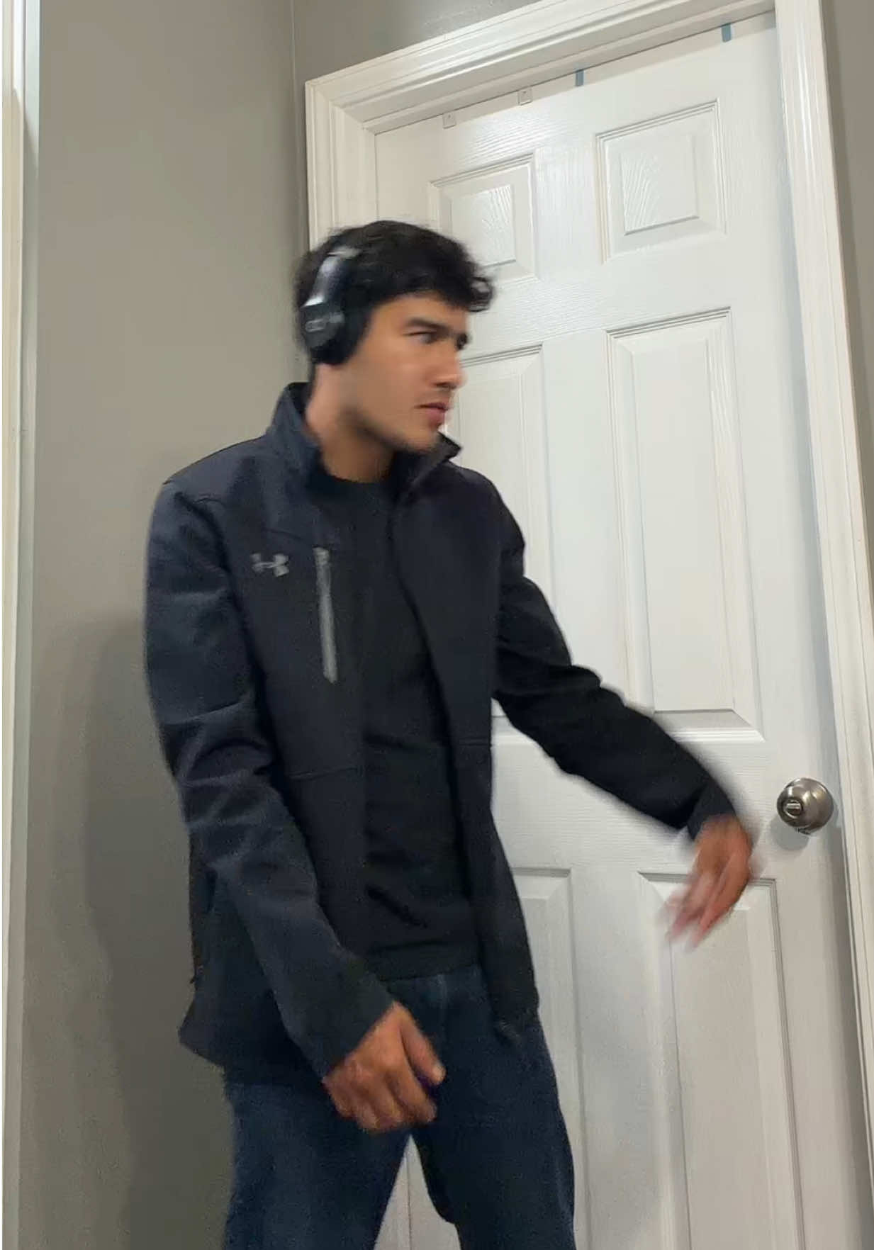 @CoolestdudeED