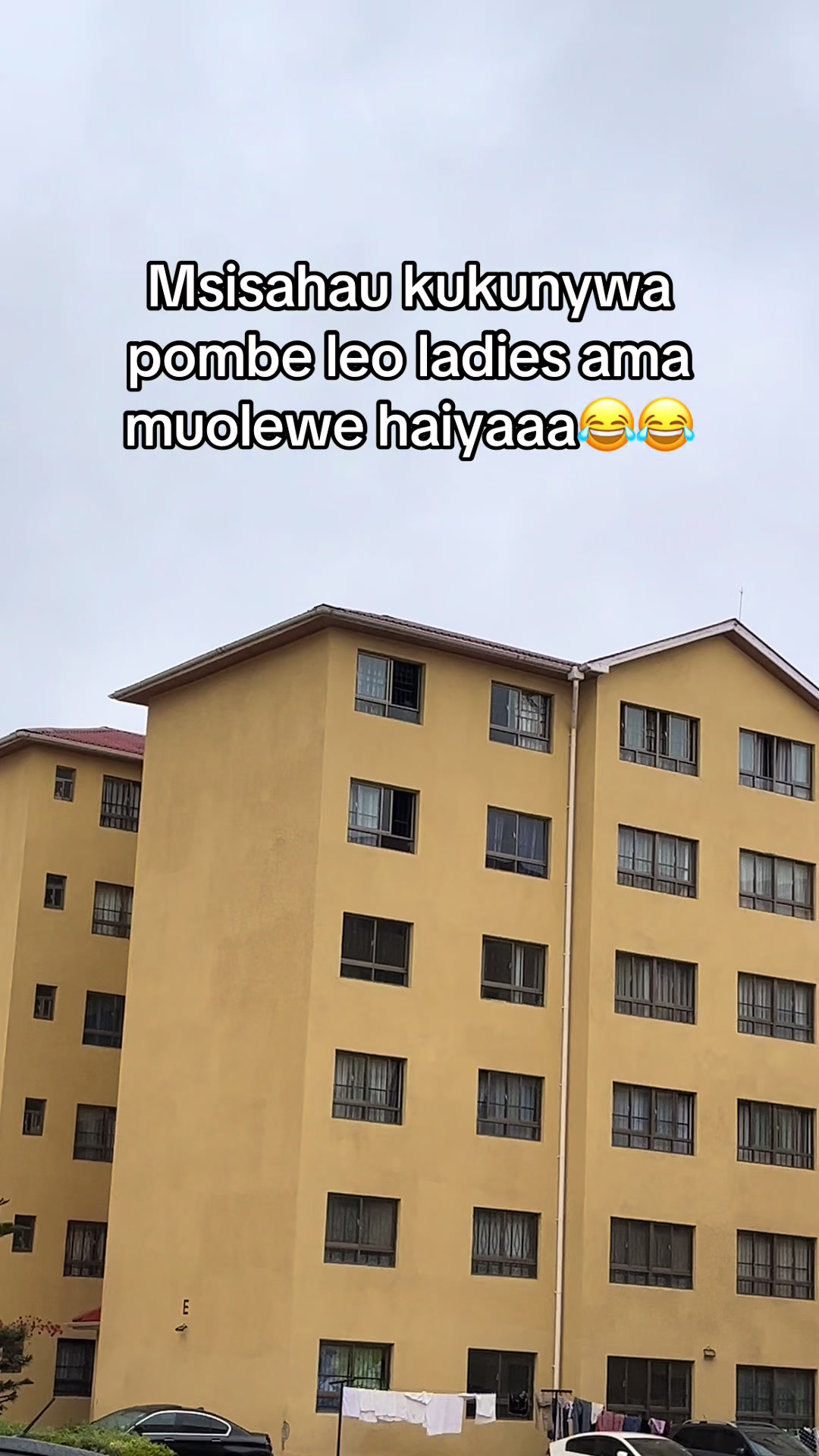 @MAkENa.