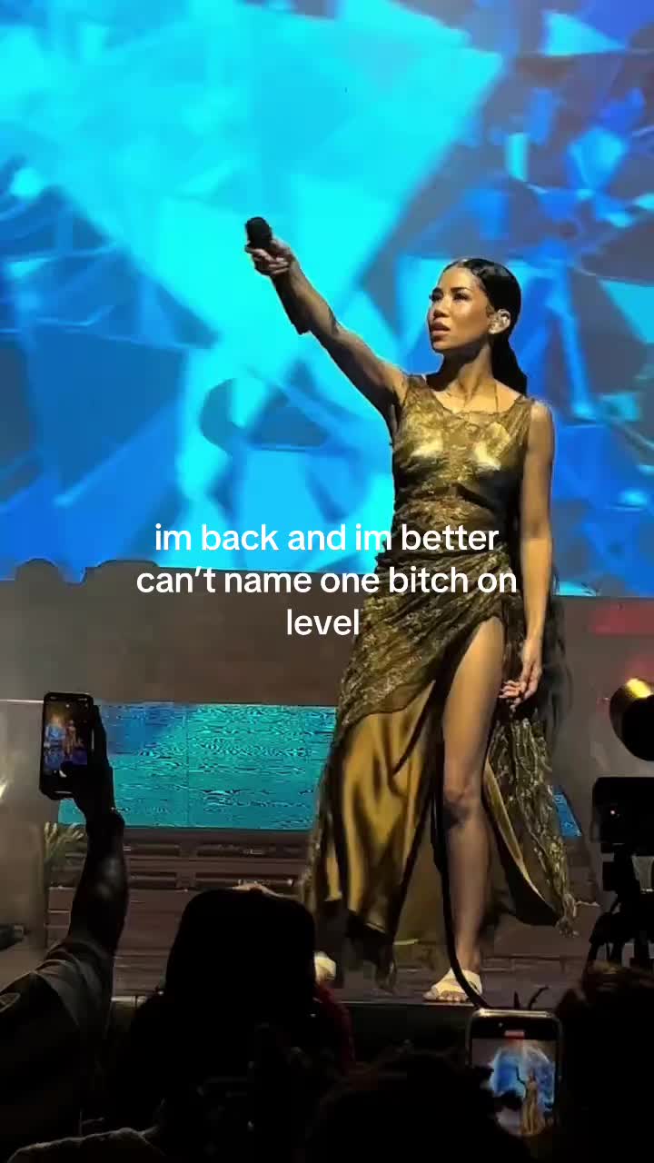 @⃟