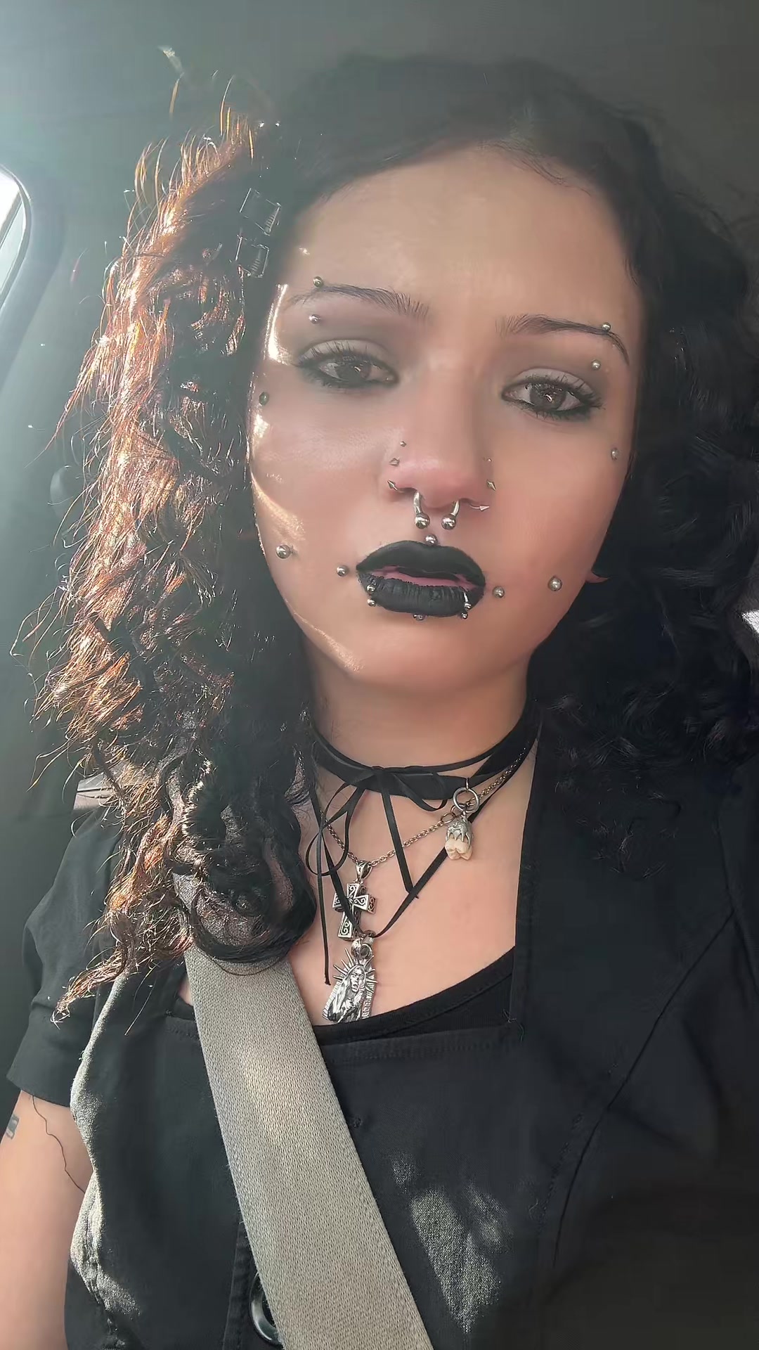 @miss.porcelain_