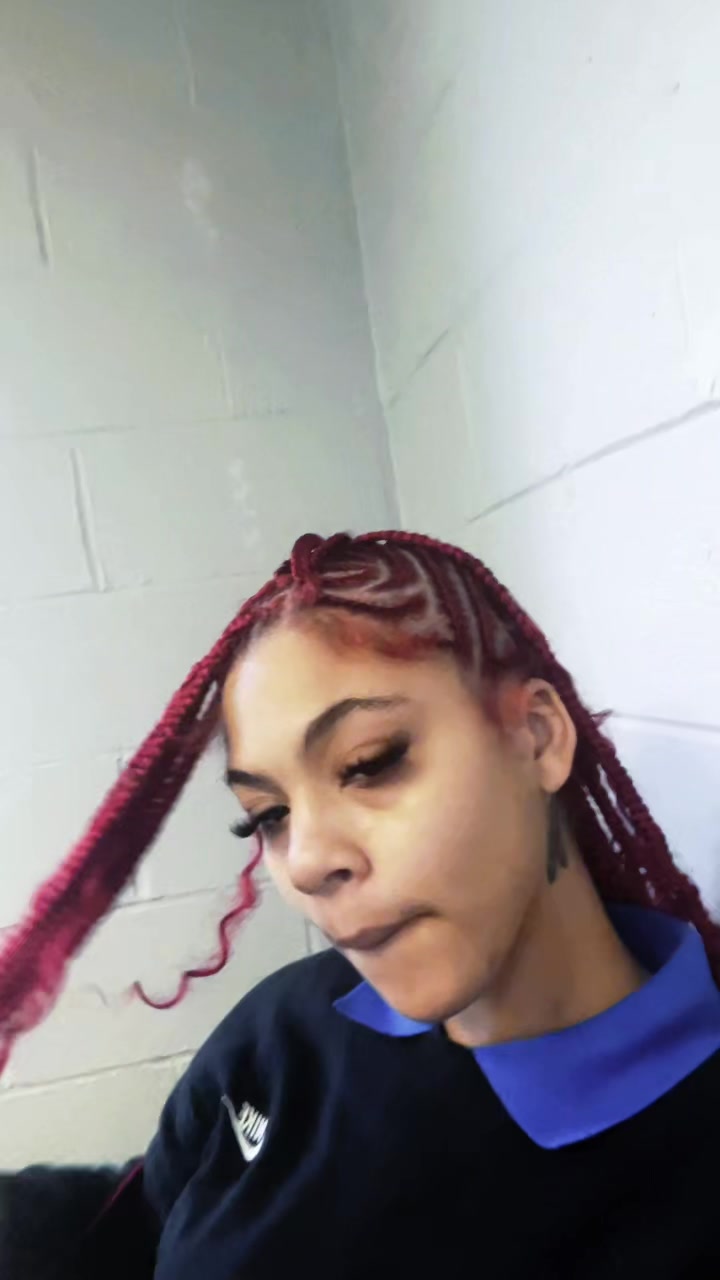 @msthuggiona