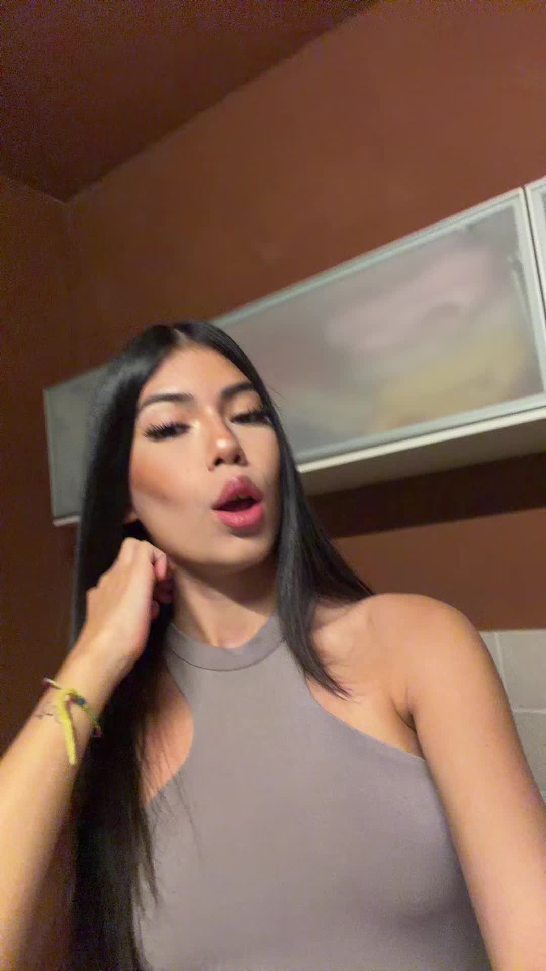 @💋🇵🇪