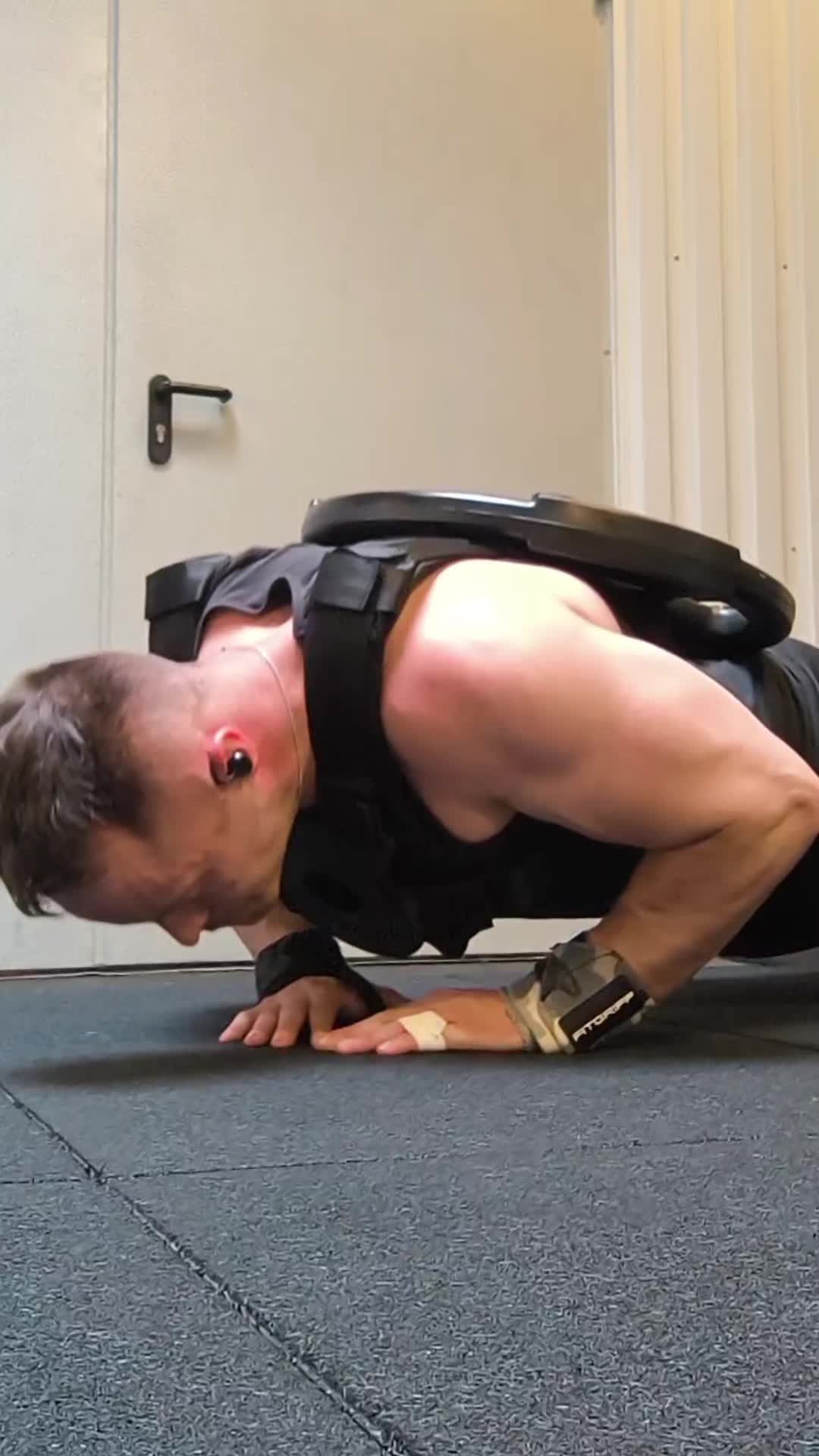 @tristaneiko