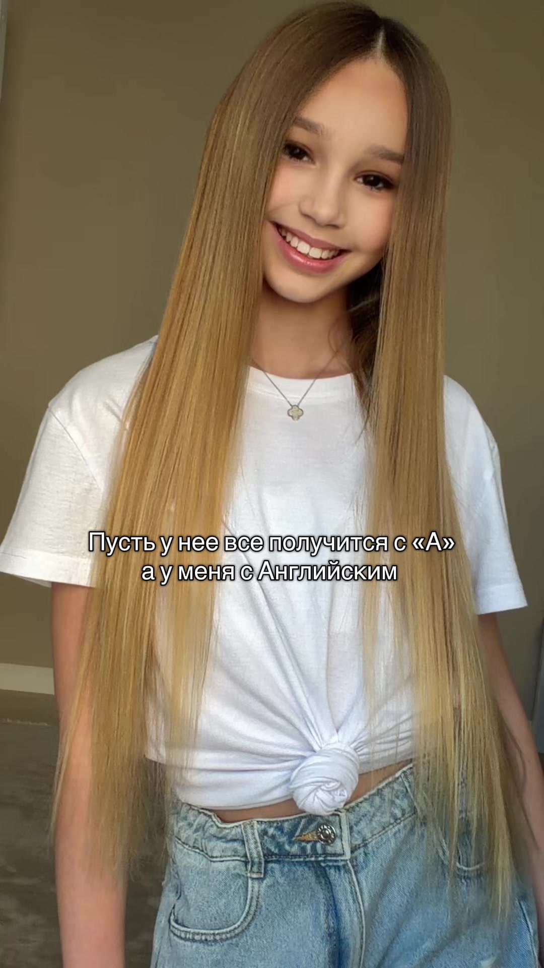 @𝐧𝐞𝐨𝐧𝐢𝐥𝐚