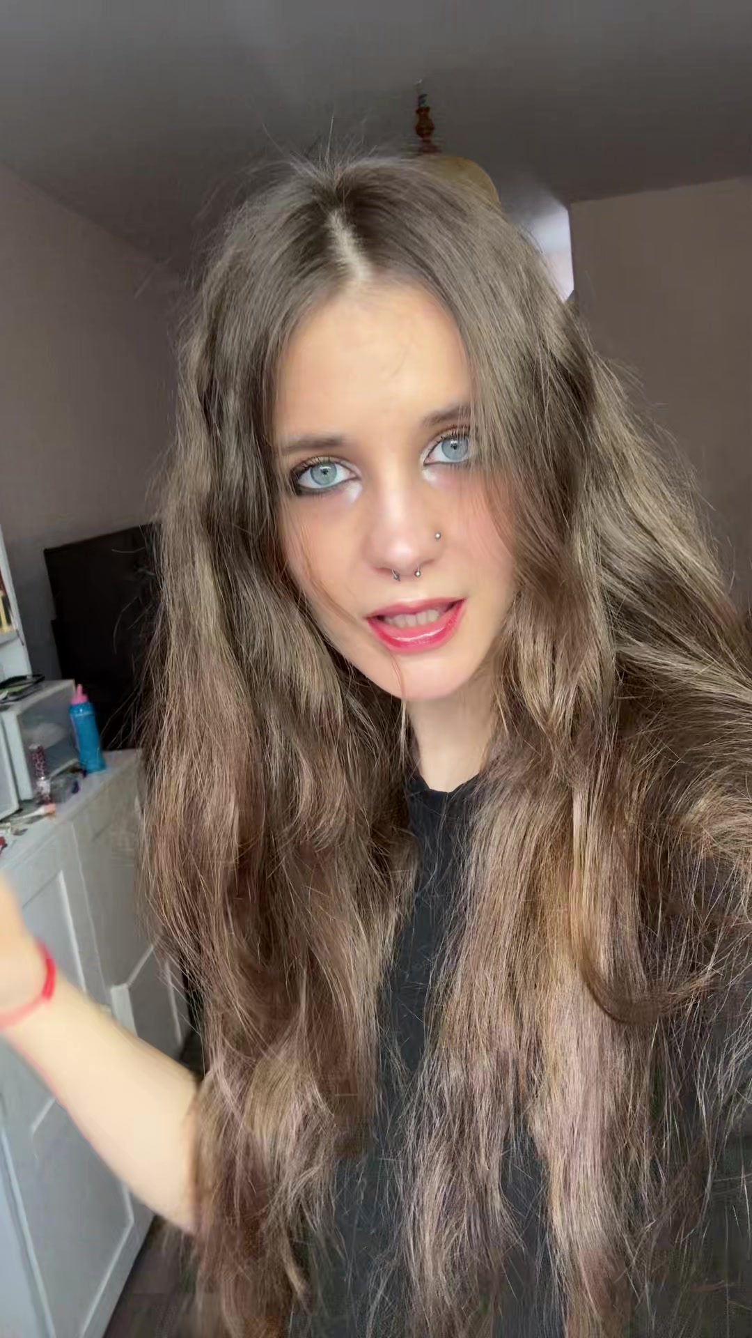 @️