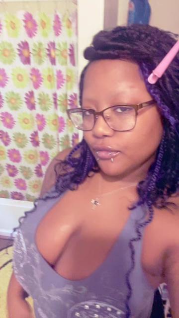 @( • )( • )