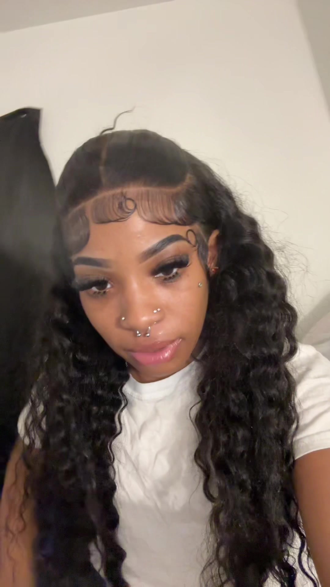 @👩🏽&zwj;❤️&zwj;💋&zwj;👩🏽