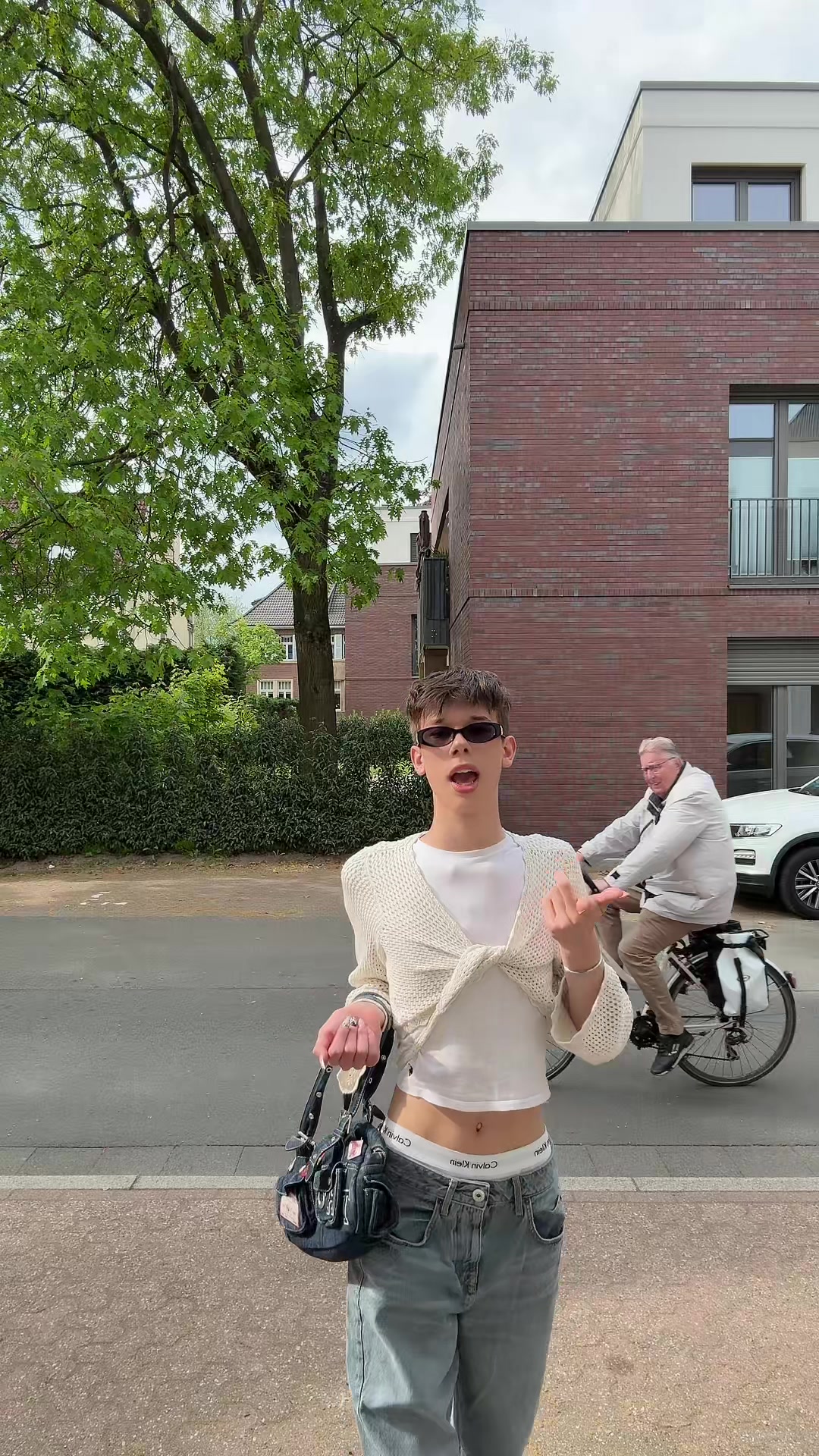 @ᵖʰⁱˡⁱᵖᵖᵉ