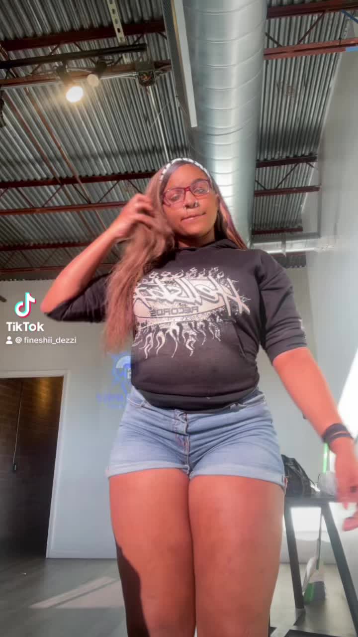@Fineshii🏳️&zwj;🌈👅🏳️&zwj;🌈