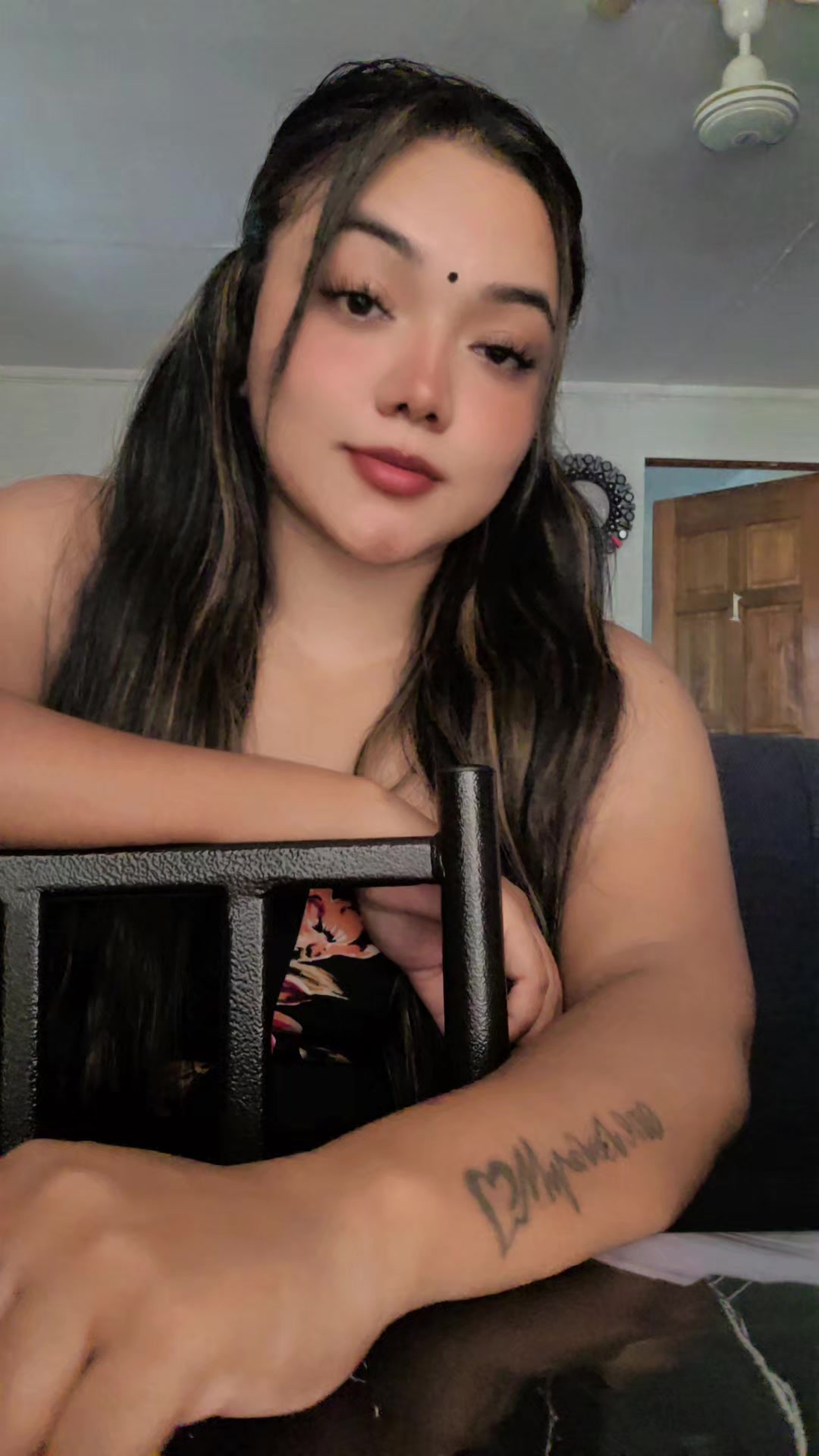 @Sharon_Raj🔥