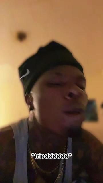 @DEE🖤🐐