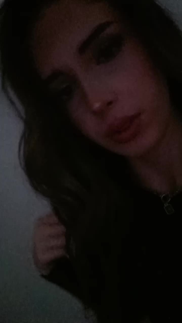 @Larissa_45