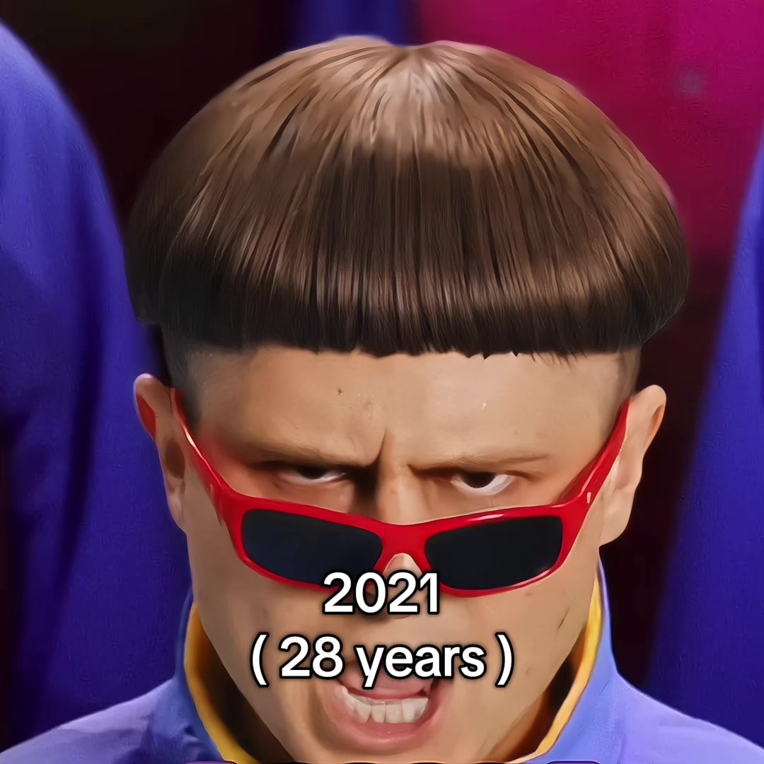 @•