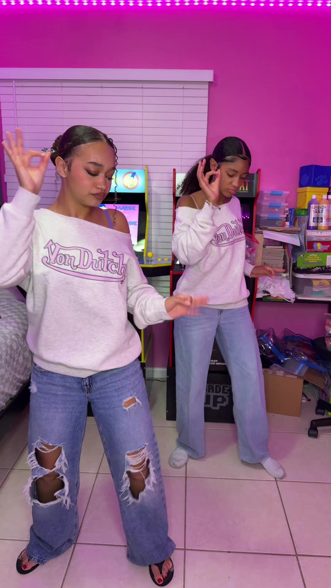 @DemDaddysGirls4