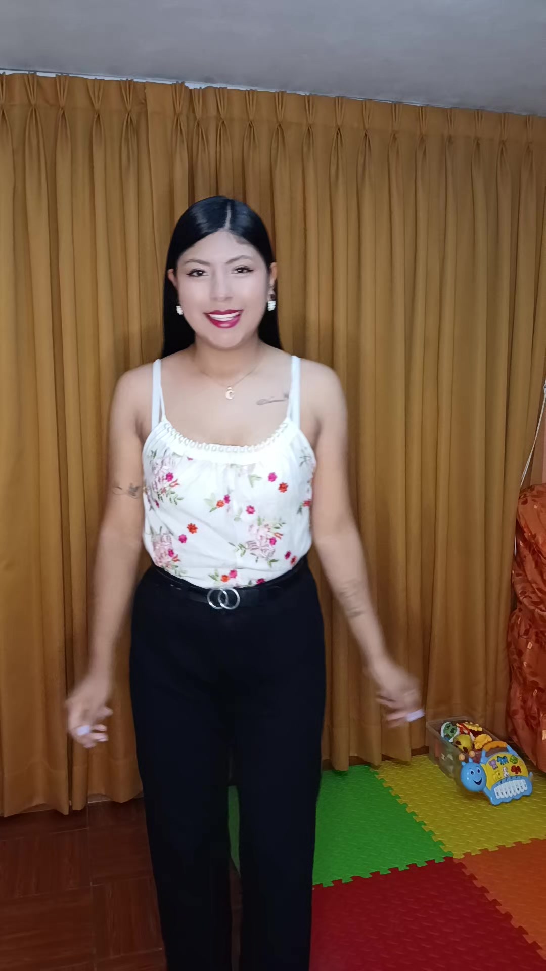 @✨️DHAMARIS🌸💃