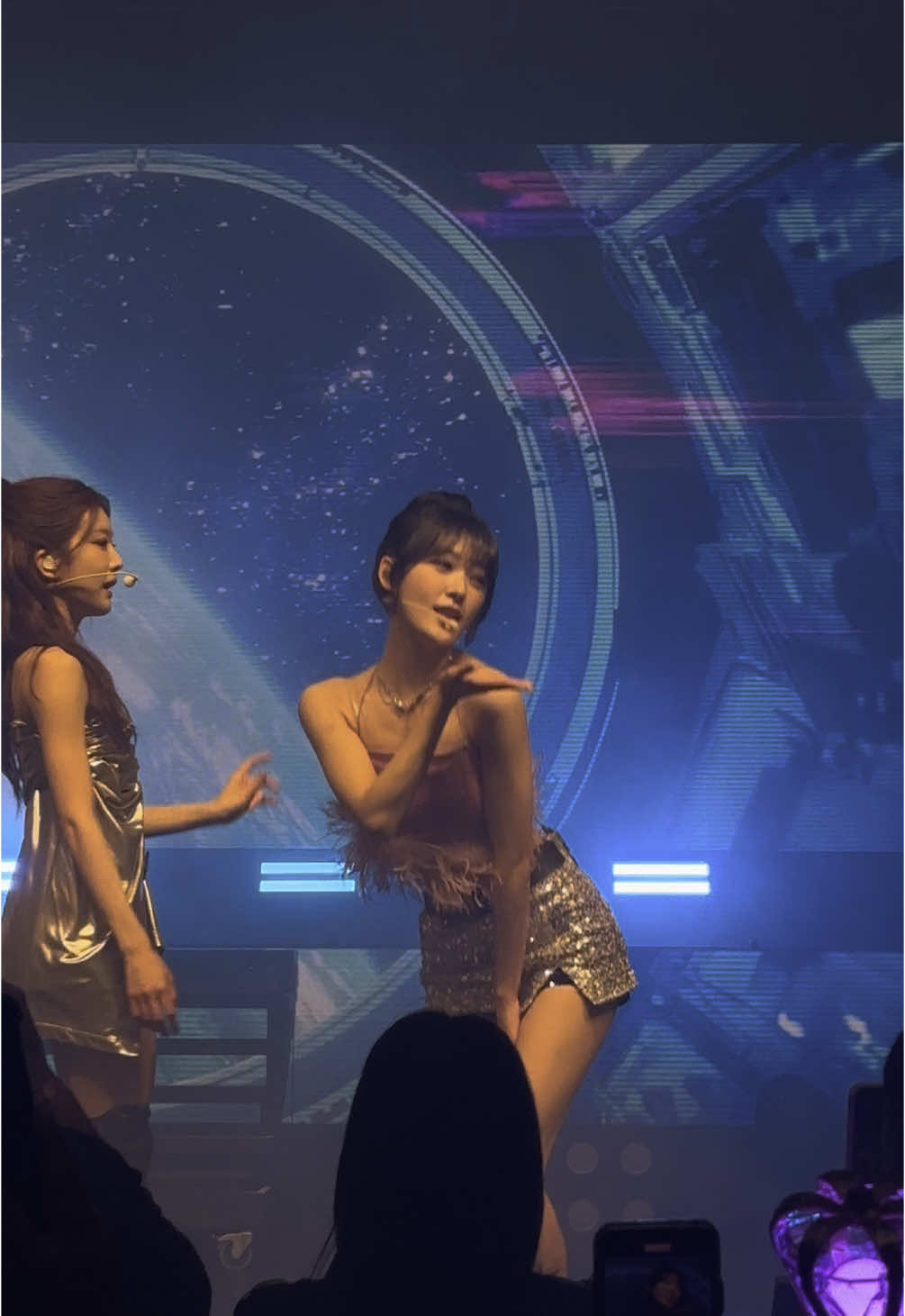 @meow >_<