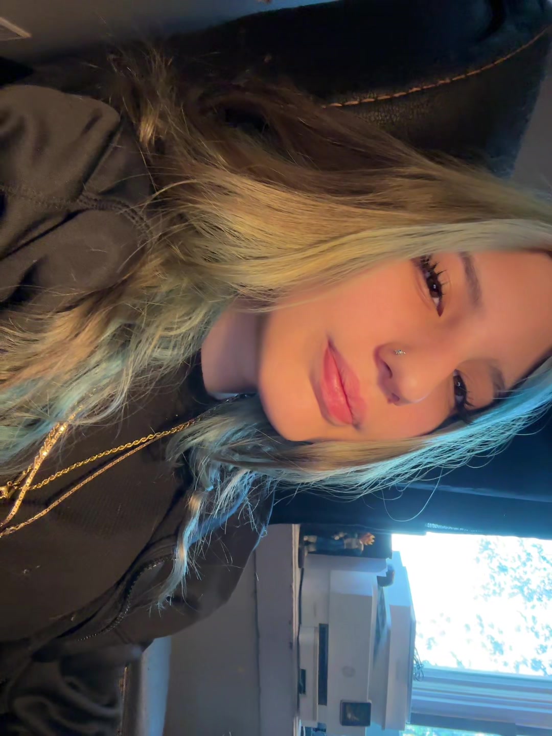 @♱