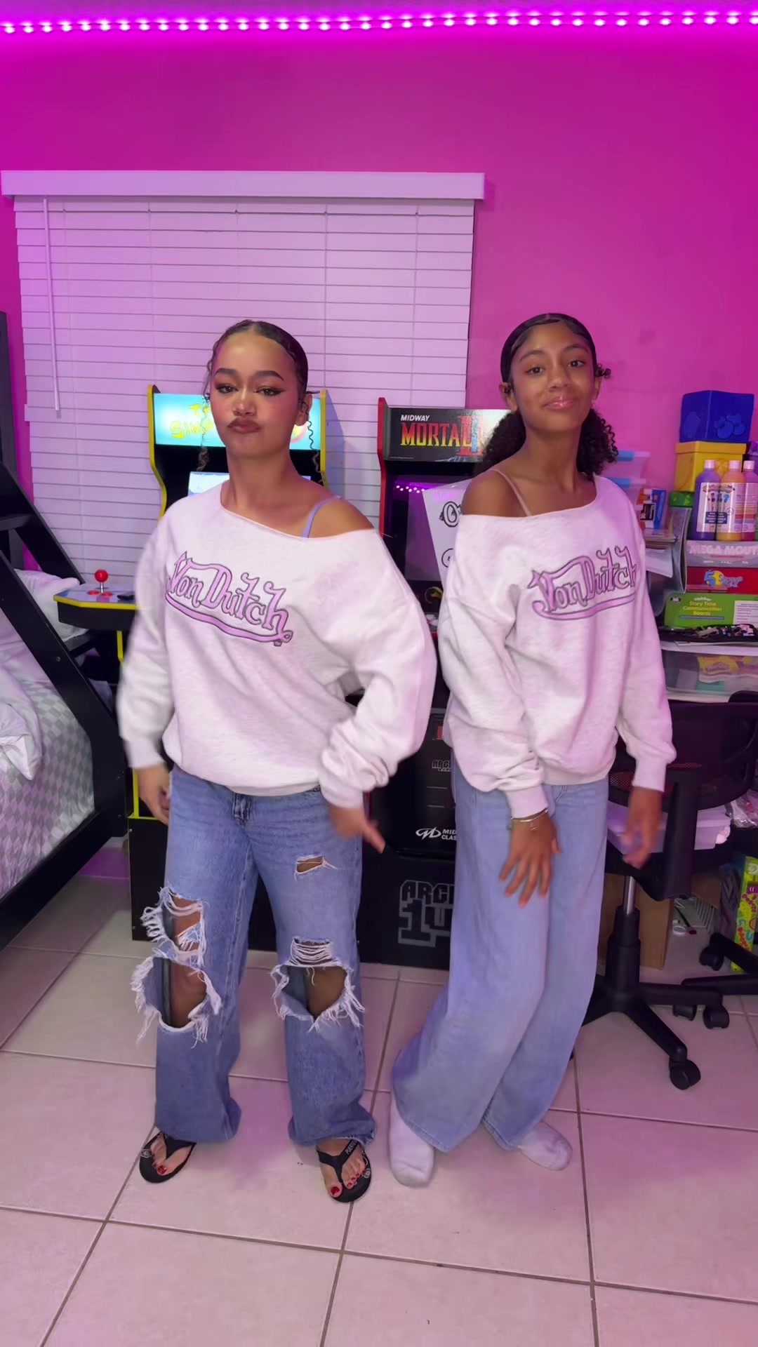 @DemDaddysGirls4