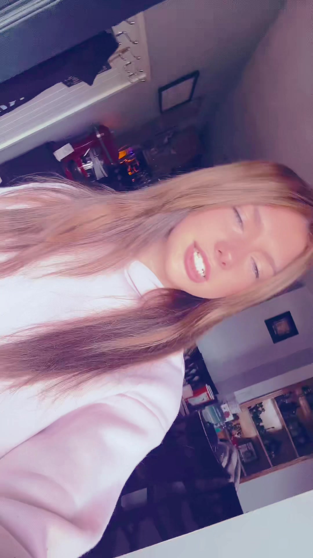 @Adrianna ๐ธ๐