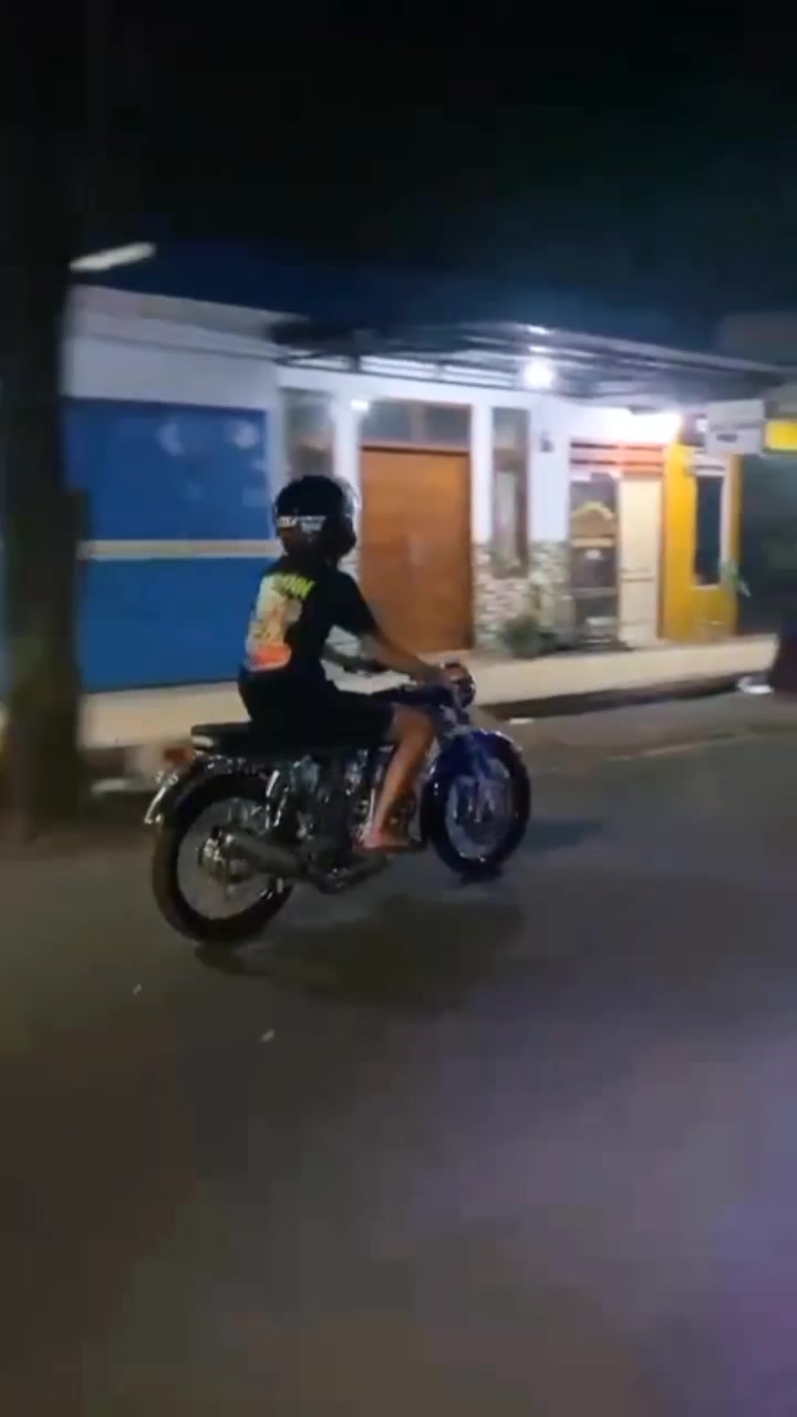 @𝘙𝘪𝘢𝘯𝘯 &bull;