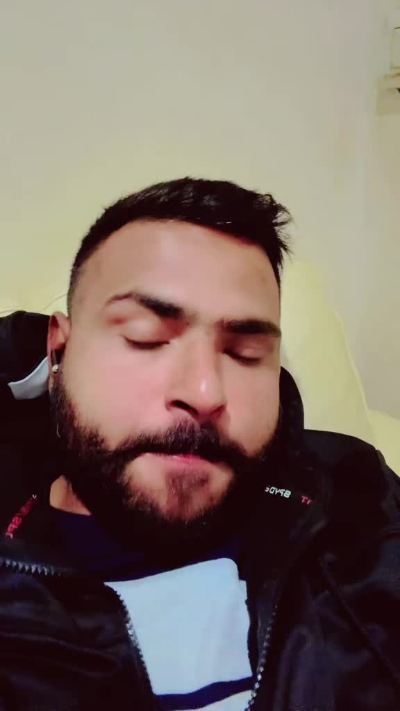 @Meeran Dar 🇮🇹