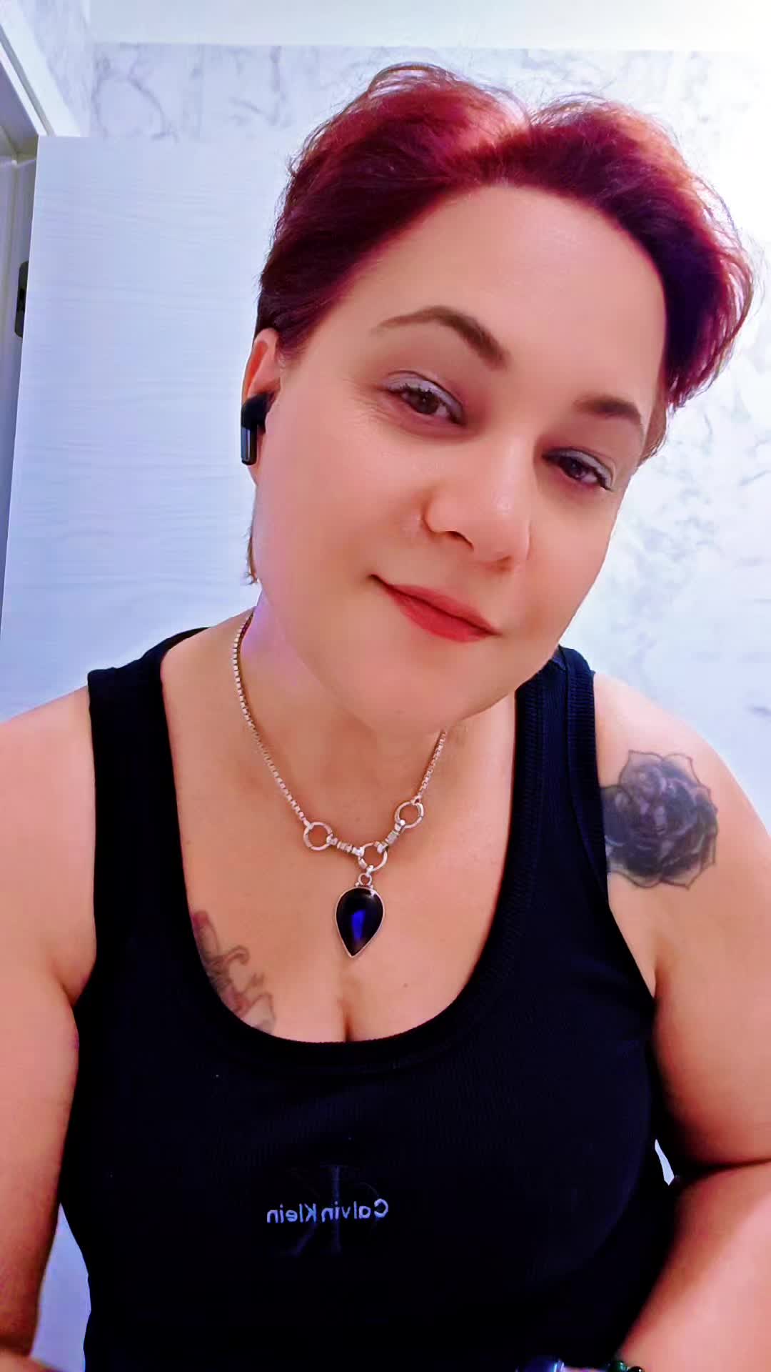@Valentina