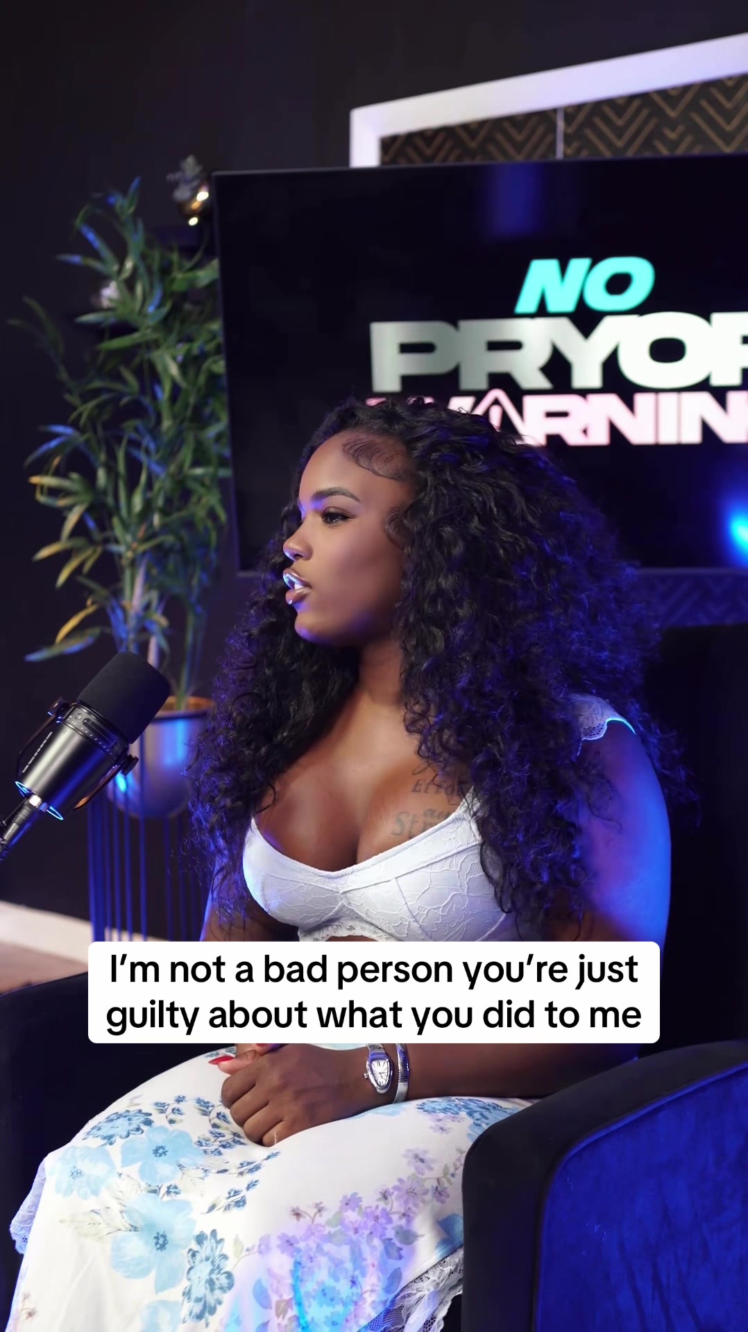 @thearielpryor