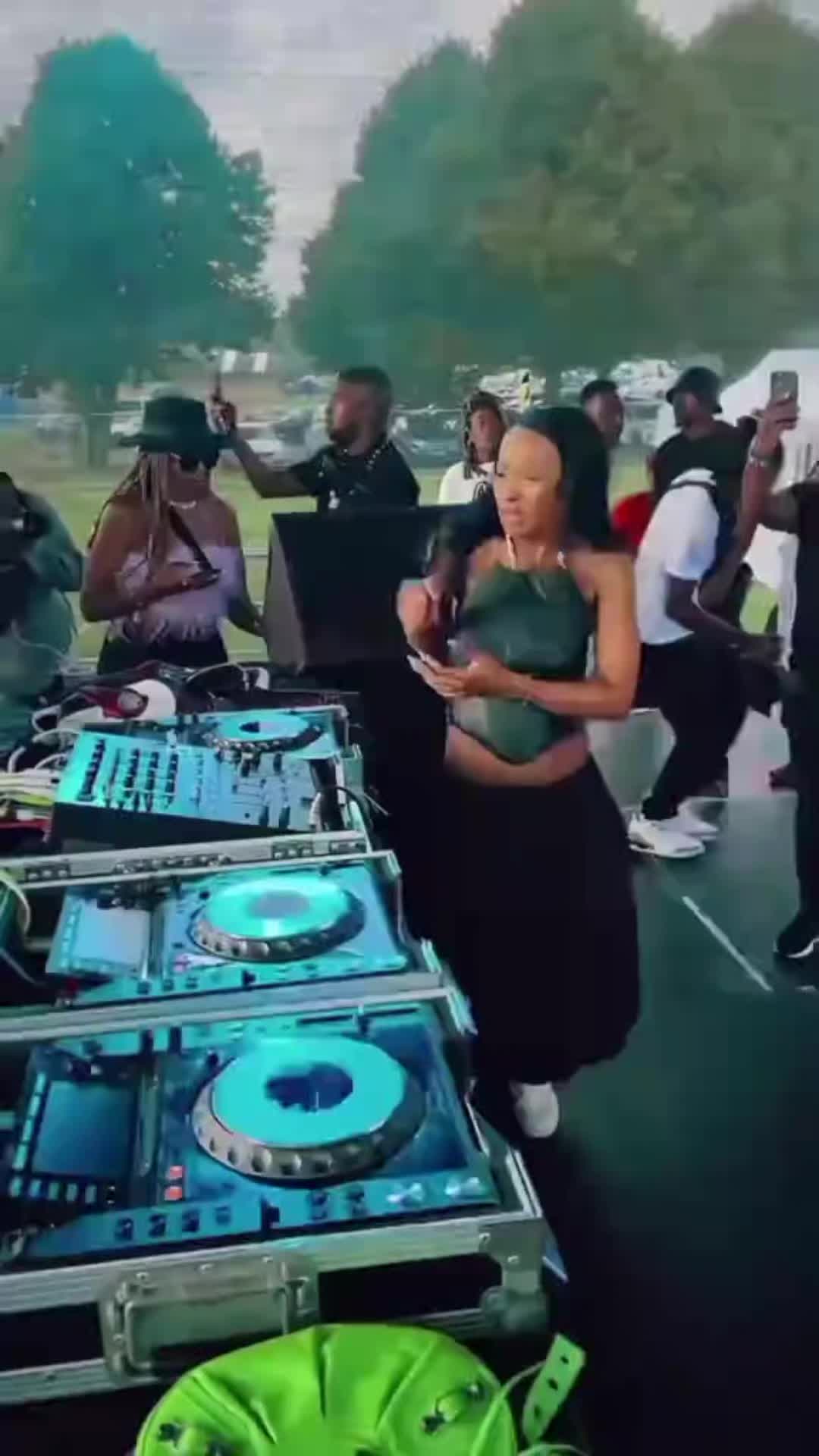 @Calm_Vibes®