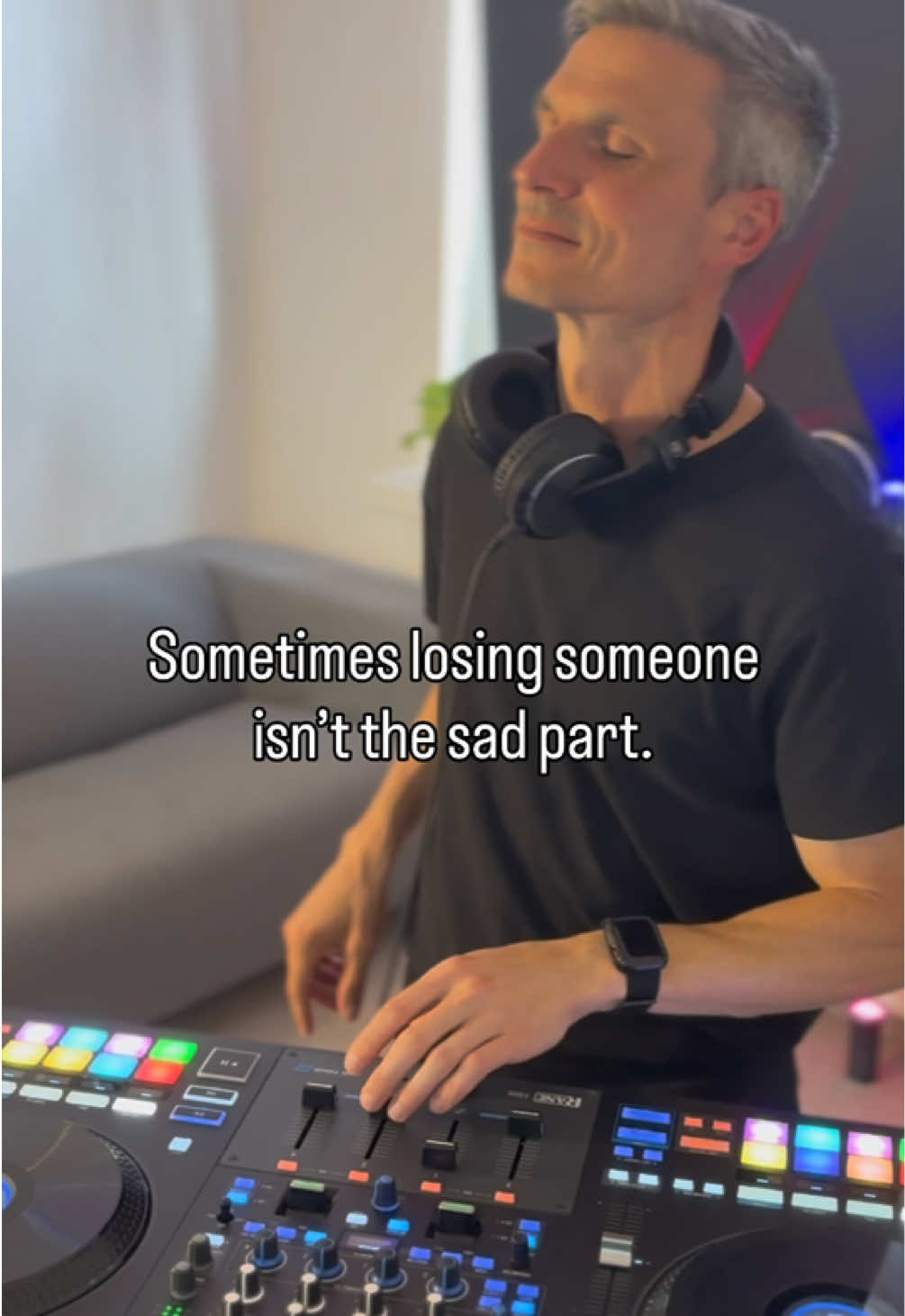 @DJ_AVEL&Oslash;