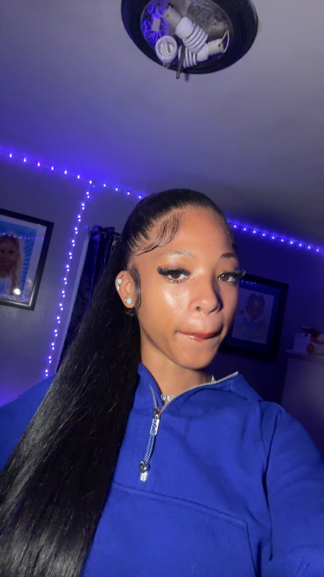 @naomi🌟
