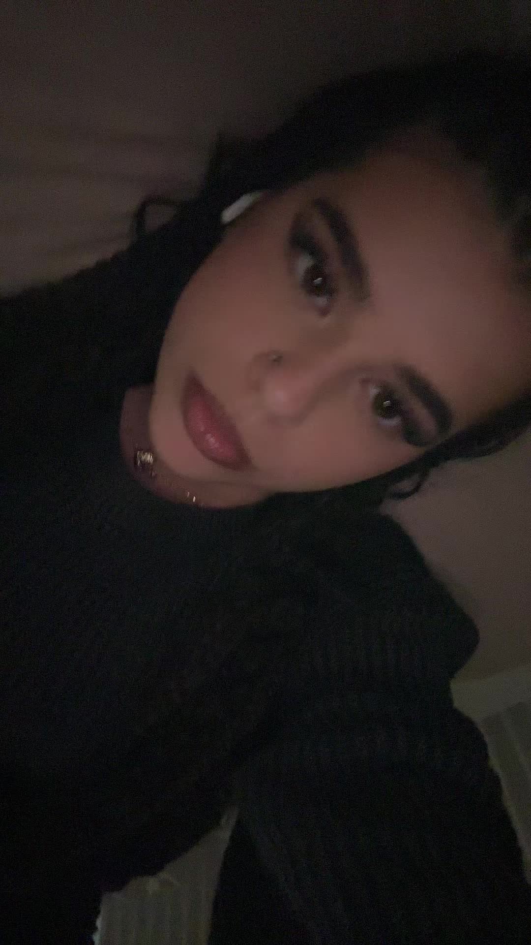 @tonia