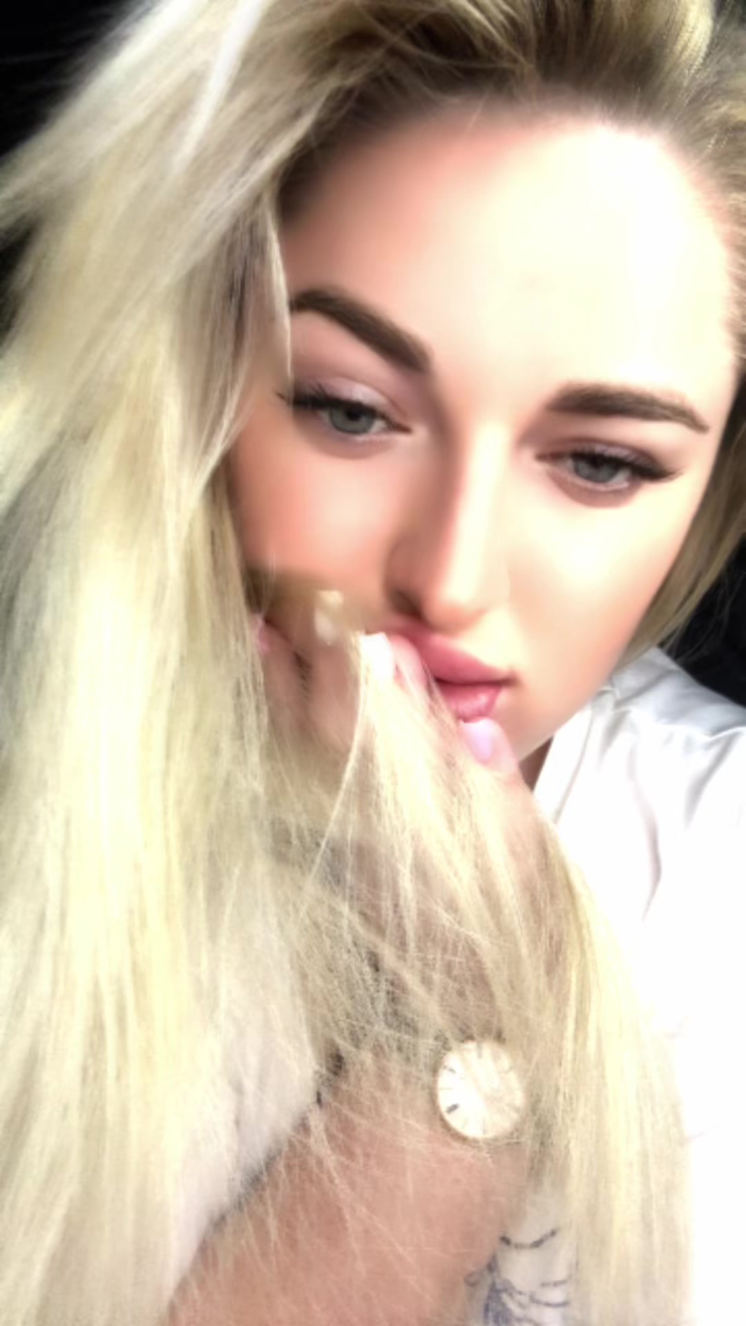@ariana_ar_0