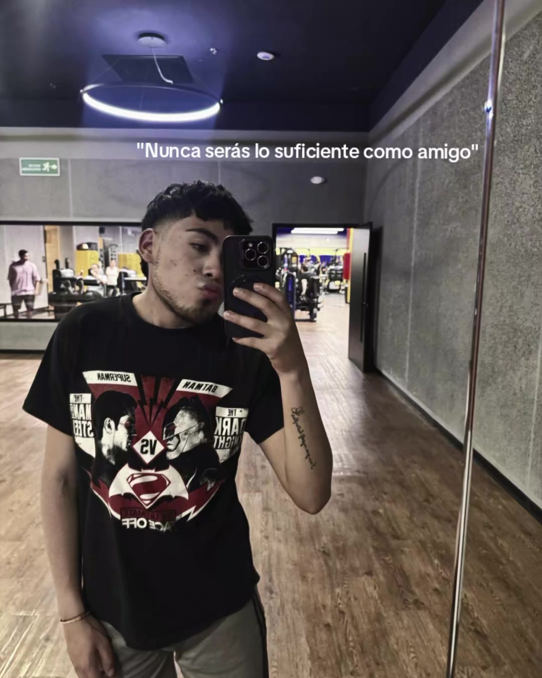 @ᨸɦǟɨʀ Ʀʏ