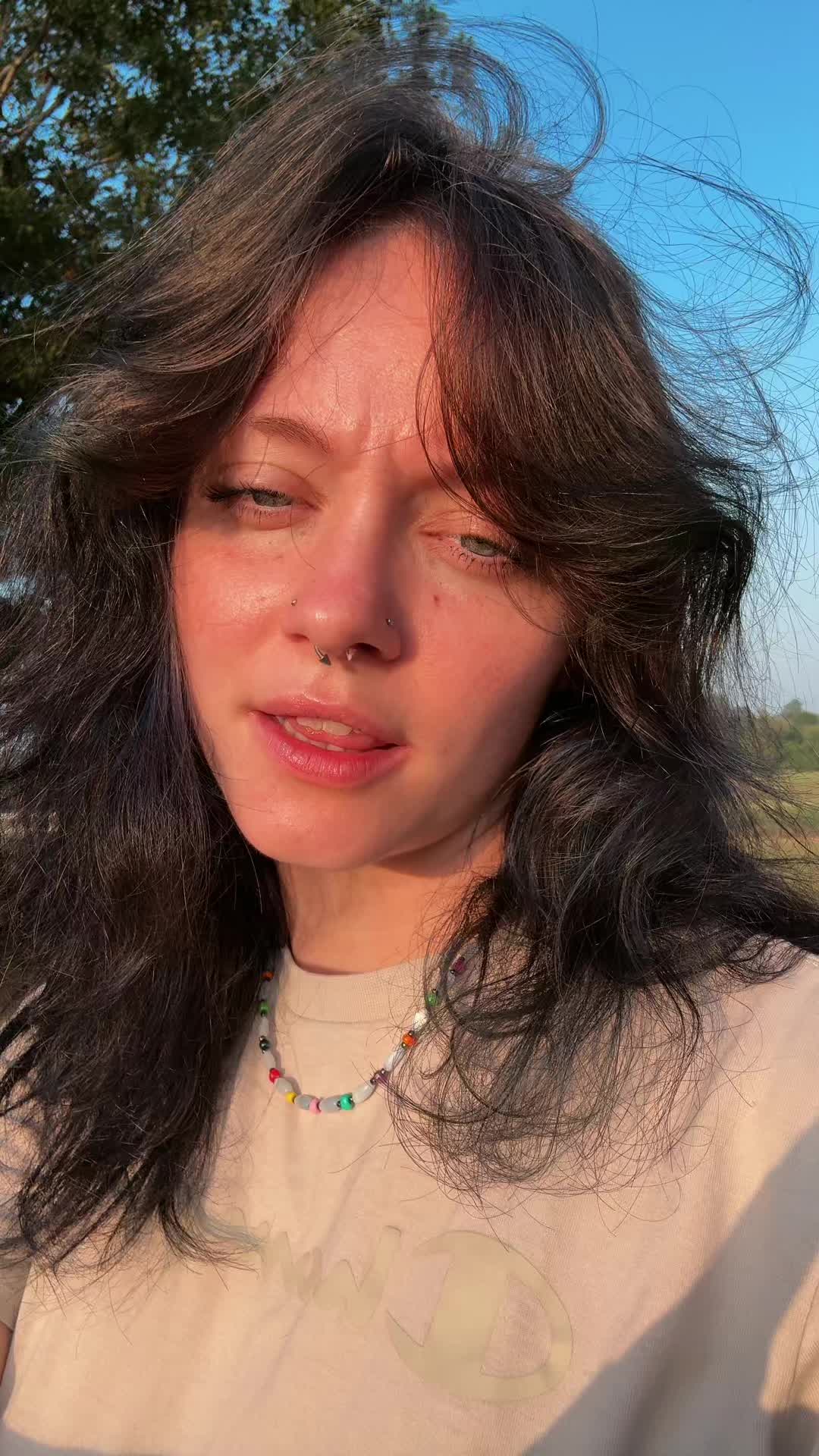 @Julia Fox