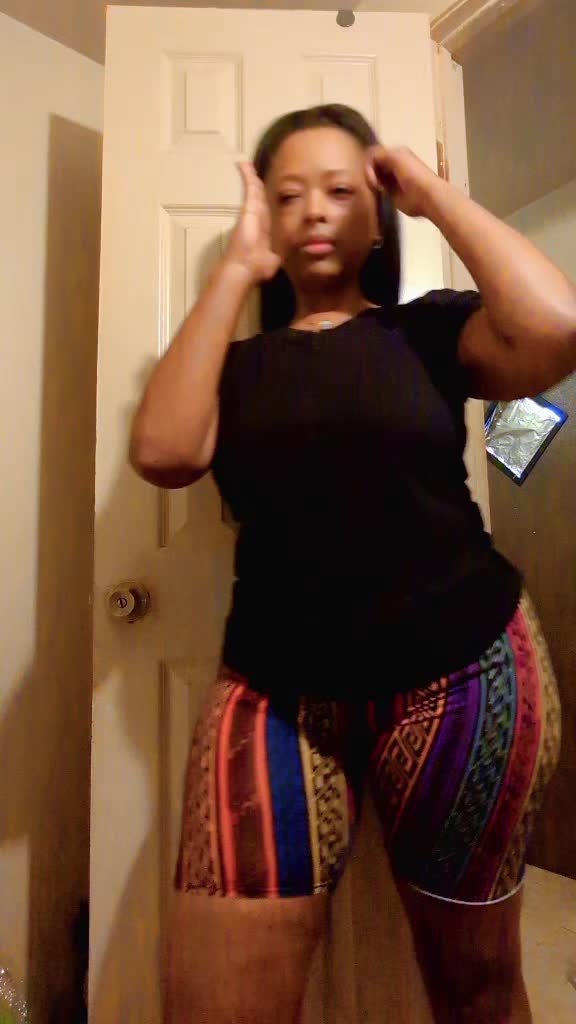 @BABYGYRL♒🌺🩵