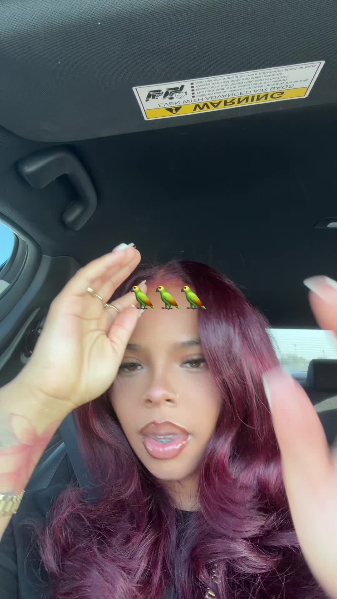 @🚶🏽♀️