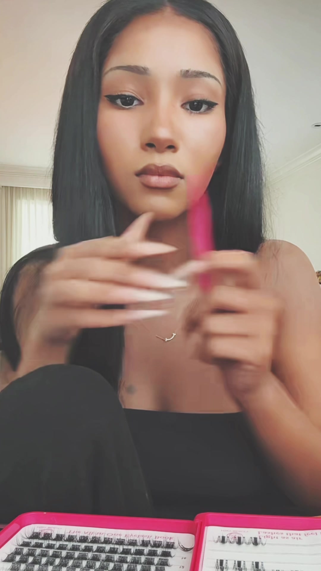 @️